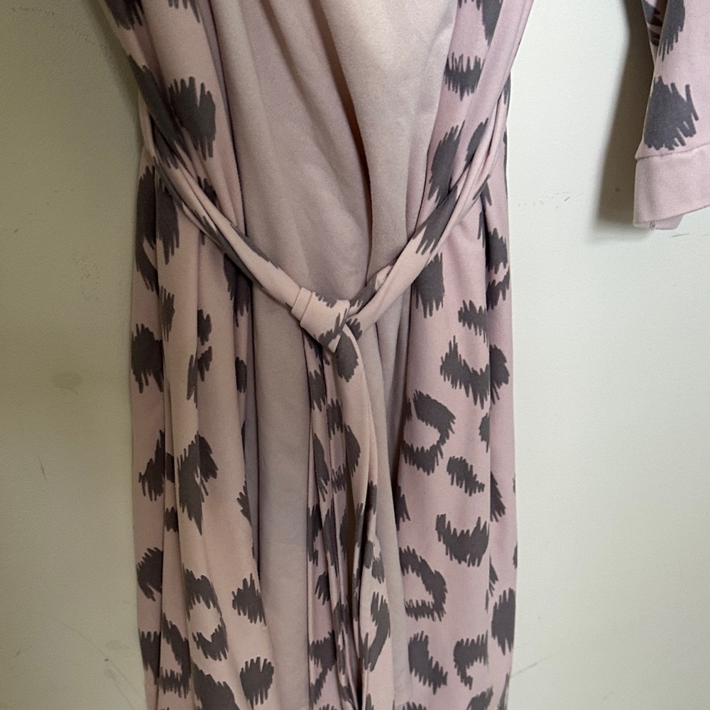 BEBE Pink Gray Robe Lounge Dress Set Size M Soft Cozy Sleepwear Intimates - Picture 4 of 11